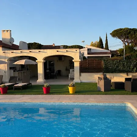 Feriehus Maison Familiale Trois Piscine Privee La Bois D Olivier Sainte-Maxime
